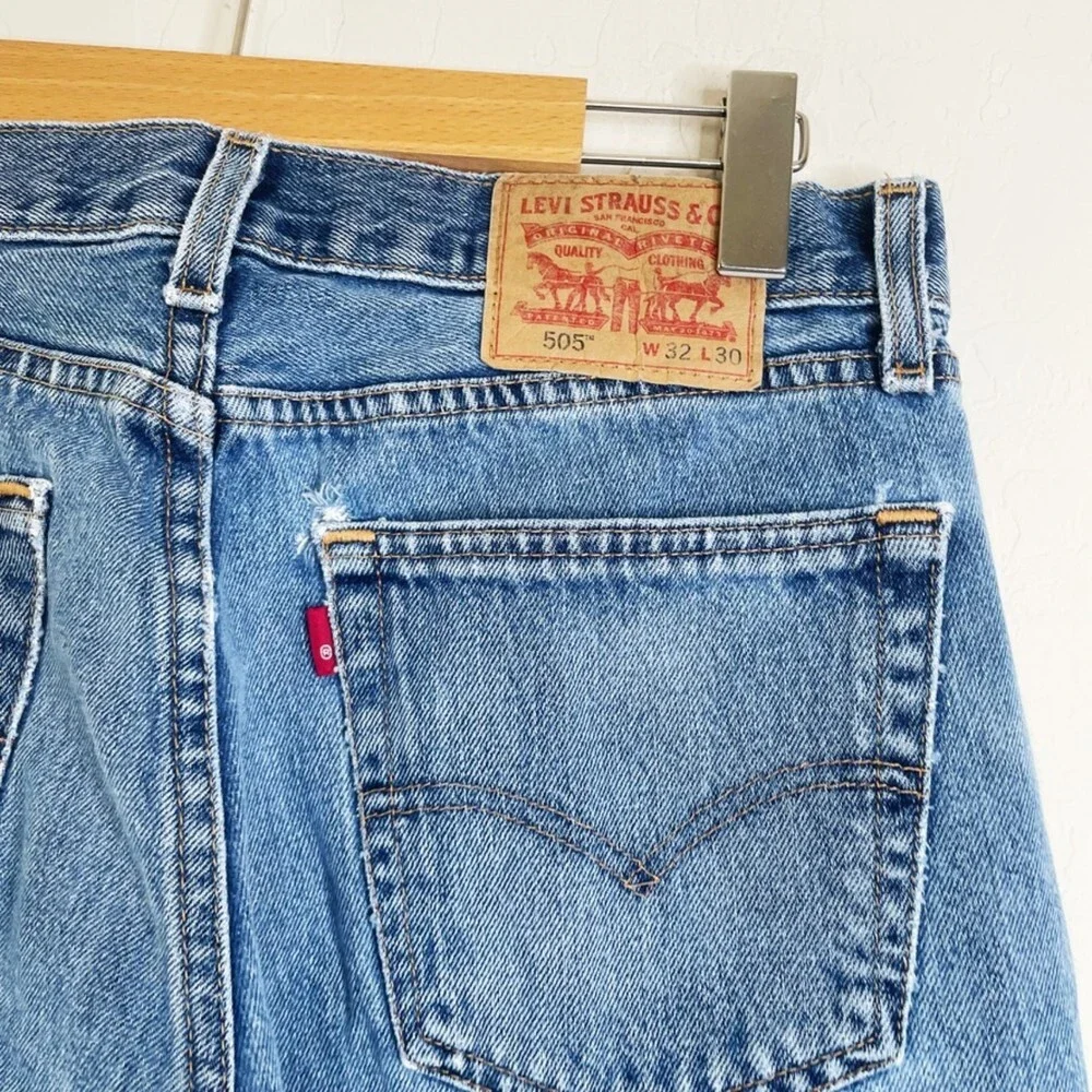 Vintage Levi's 505 Mid Rise Straight - Picture 8 of 8